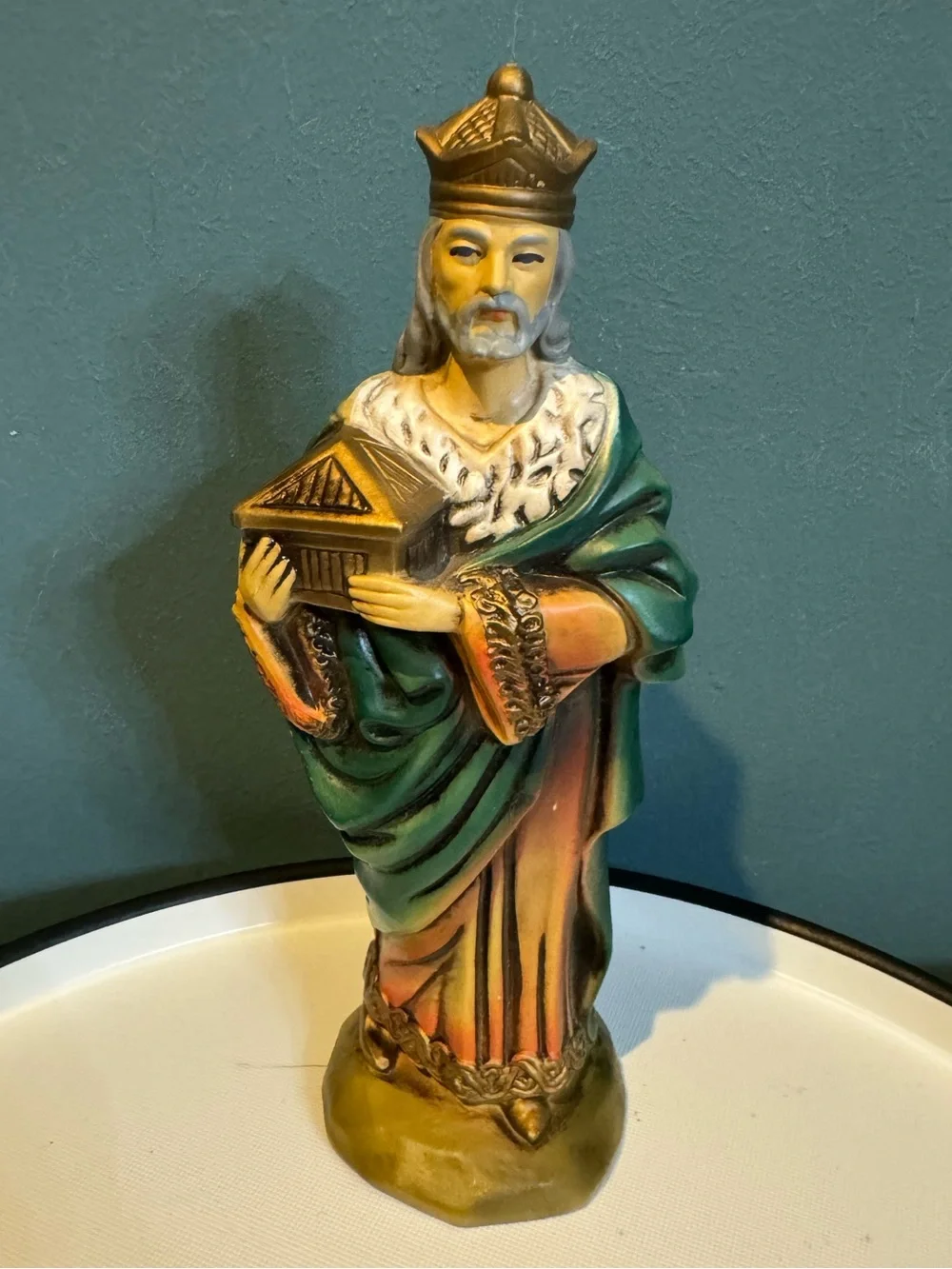 Vintage Decorative 9.5” Nativity King Wise Men Figurine in Green & Gold, Japan